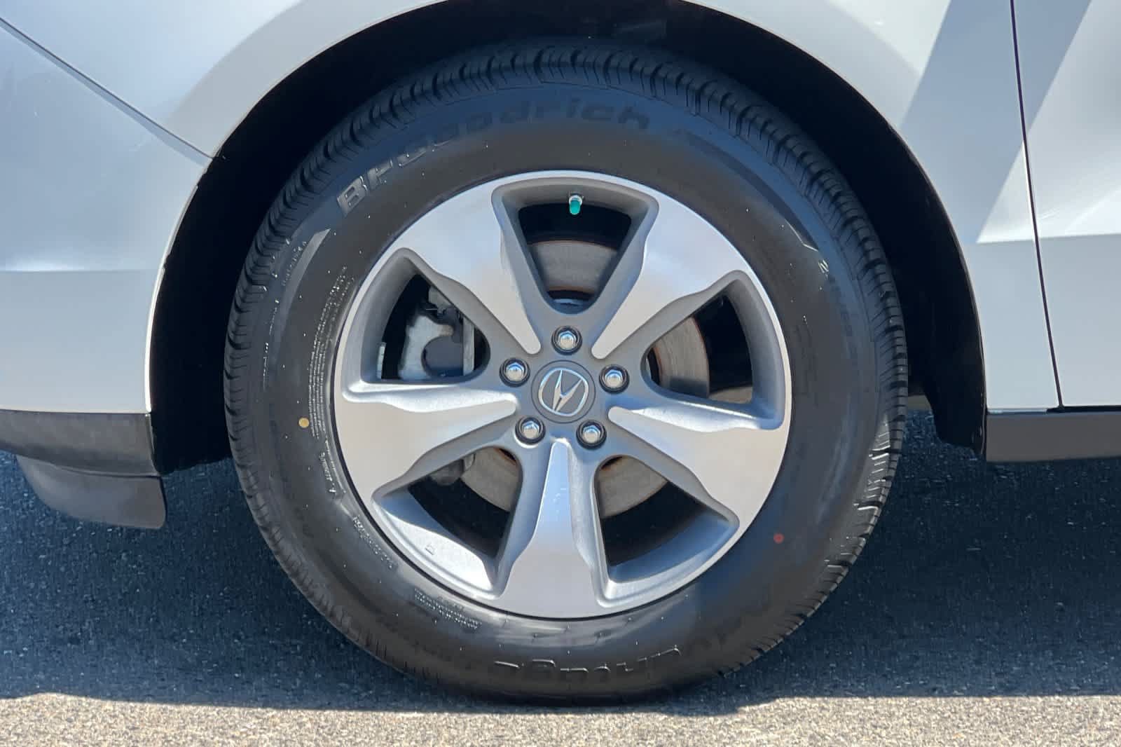 Used 2015 Acura MDX FWD image 32