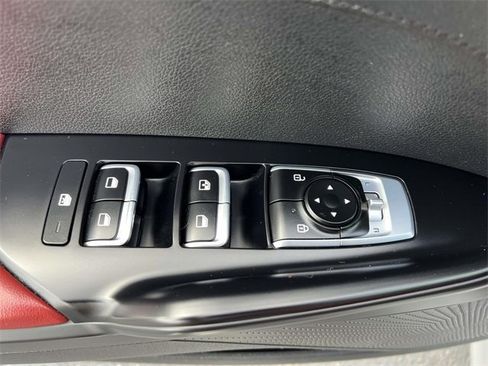 Used 2023 Kia K5 GT-Line image 12