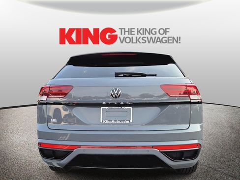 Certified 2023 Volkswagen Atlas Cross Sport SEL R-Line AWD/4WD image 4