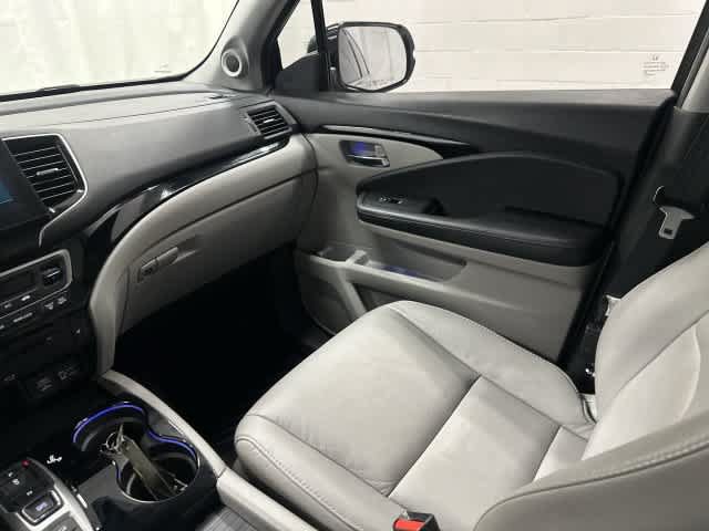 Used 2019 Honda Pilot Touring image 13