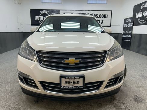 Used 2014 Chevrolet Traverse LTZ image 2