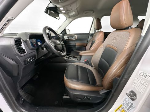 Used 2025 Ford Bronco Sport Outer Banks AWD/4WD image 13
