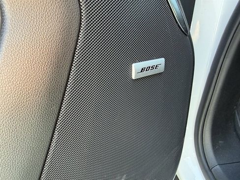 Used 2025 GMC Yukon XL Denali AWD/4WD image 41