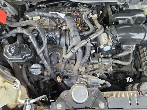 Used 2015 GMC Acadia SLT FWD image 28