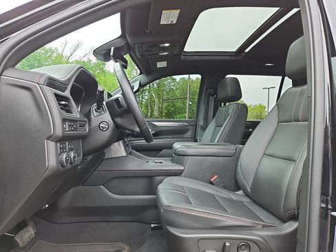 Used 2023 Chevrolet Tahoe RST w/ Sport Performance Package AWD/4WD image 13