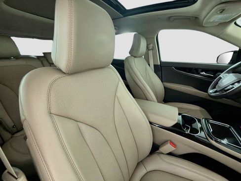 Used 2023 Lincoln Nautilus Reserve AWD/4WD image 28