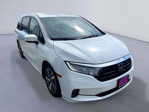 Used 2024 Honda Odyssey Touring image 4