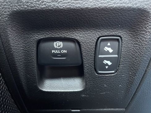 Used 2022 RAM 1500 Big Horn image 32