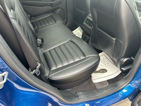 Used 2020 Ford Edge SEL w/ Convenience Package AWD/4WD image 11