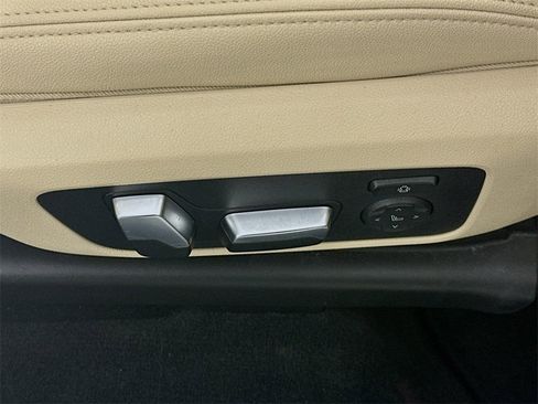 Used 2019 BMW X3 sDrive30i w/ Premium Package image 23