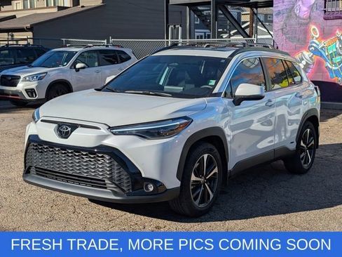 Used 2024 Toyota Corolla Cross XSE image 9