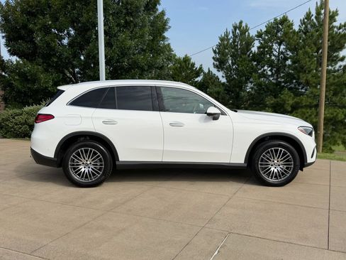 Used 2025 Mercedes-Benz GLC 300 image 7