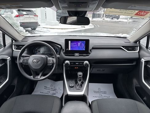 Certified 2025 Toyota RAV4 LE image 20