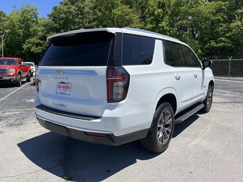 Used 2021 Chevrolet Tahoe LT w/ LT Signature Package AWD/4WD image 3