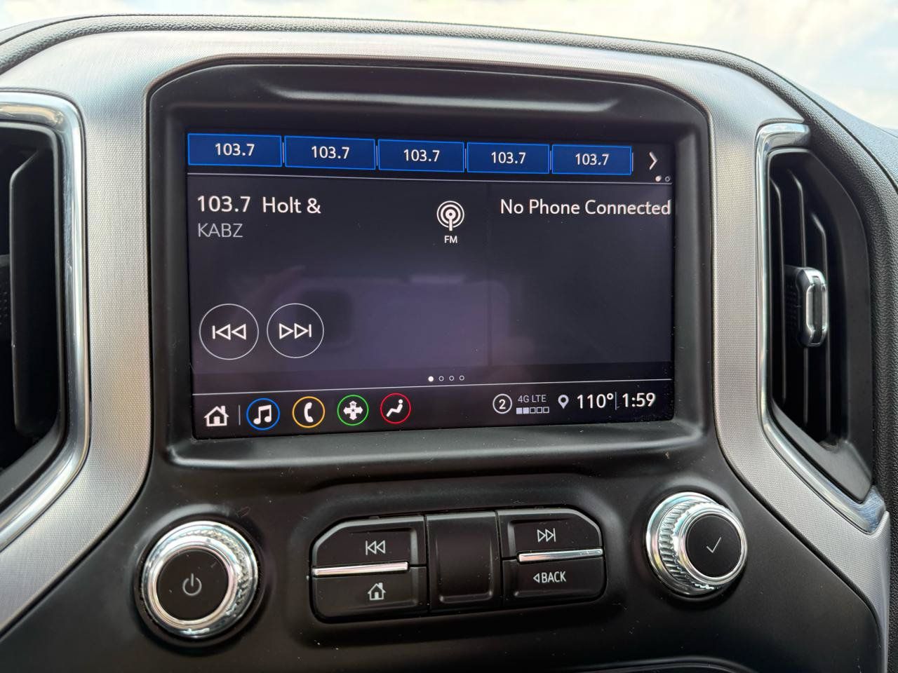 Used 2021 GMC Sierra 1500 SLT AWD/4WD image 31