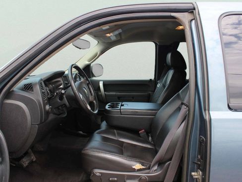 Used 2011 Chevrolet Silverado 1500 LT w/ All-Star Edition AWD/4WD image 7