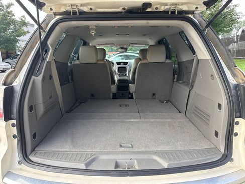 Used 2015 GMC Acadia SLT FWD image 16