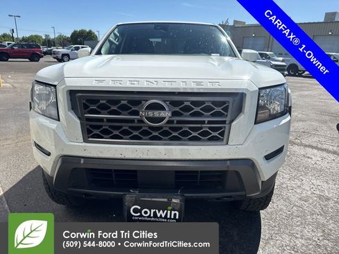 Used 2024 Nissan Frontier SV w/ Tow Package AWD/4WD image 6