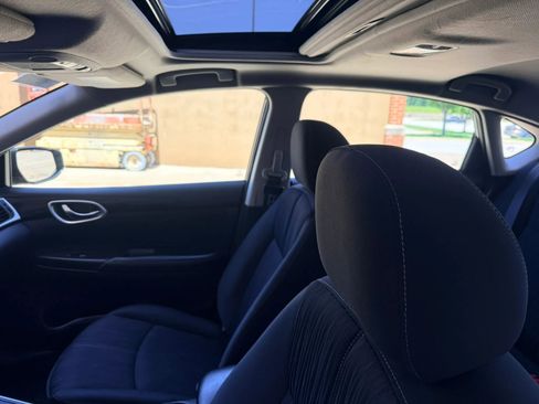 Used 2017 Nissan Sentra SV w/ Style Package FWD image 3