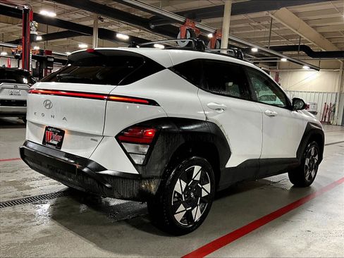 Used 2025 Hyundai Kona SEL AWD/4WD image 6