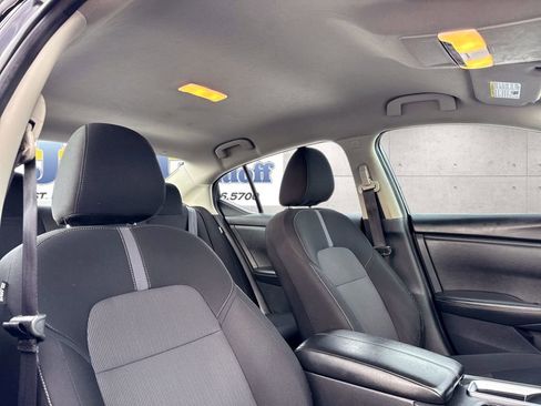 Used 2024 Nissan Sentra SV image 7