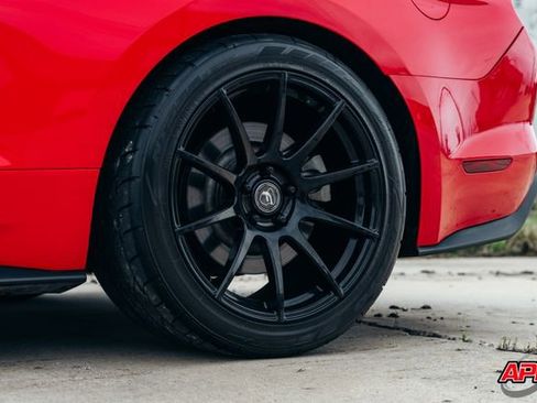 Used 2019 Ford Mustang GT w/ Black Accent Package RWD image 46