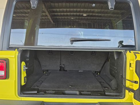 Used 2023 Jeep Wrangler Unlimited Sport AWD/4WD image 34