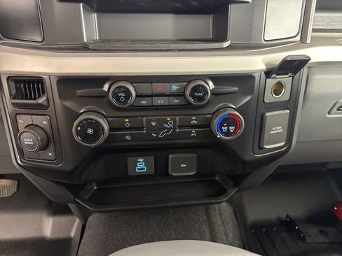 New 2025 Ford F550 4x4 Regular Cab Super Duty image 17
