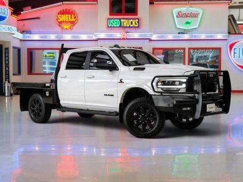 Used 2020 RAM 2500 Laramie w/ Night Edition AWD/4WD image 1