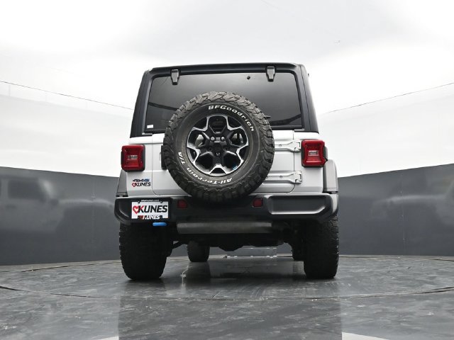 Used 2022 Jeep Wrangler Unlimited Rubicon 4xe w/ Cold Weather Group AWD/4WD image 60