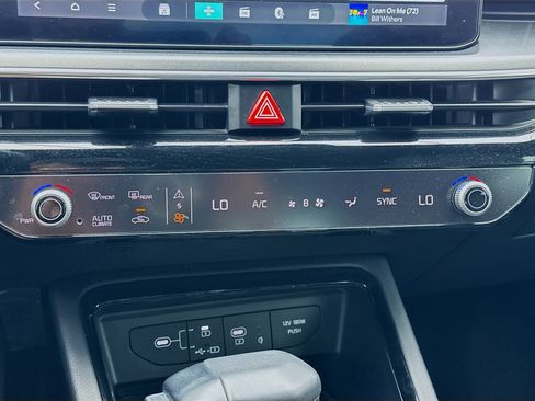 Used 2025 Kia K5 GT image 12