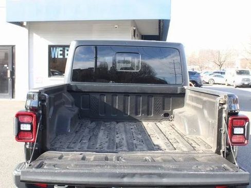 Used 2021 Jeep Gladiator Overland w/ LED Lighting Group image 13