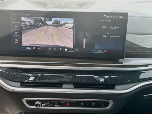 Used 2024 BMW X5 xDrive50e AWD/4WD image 10