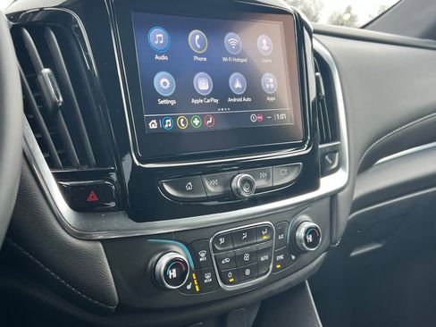 Used 2023 Chevrolet Traverse LT image 27