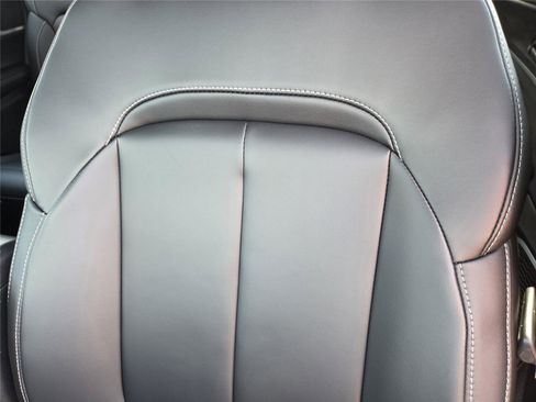 New 2026 Jeep Grand Cherokee L Limited image 19