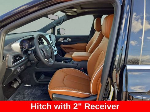 New 2026 Chrysler Pacifica Pinnacle w/ Trailer Tow Group image 10