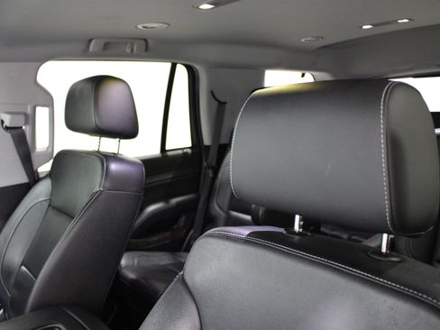 Used 2019 Chevrolet Tahoe LT image 4