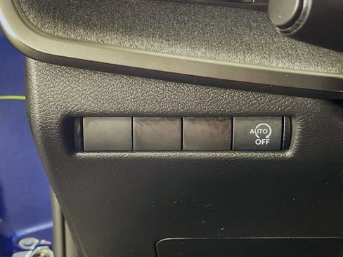 Used 2026 Nissan Kicks SV FWD image 11