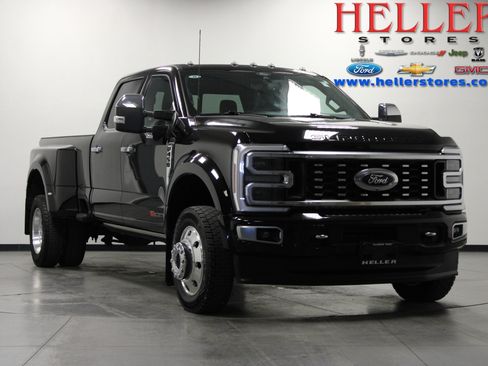 Used 2024 Ford F450 Platinum image 1