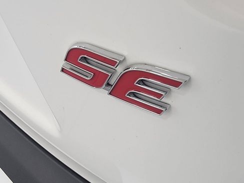 Certified 2023 Toyota Corolla SE image 9