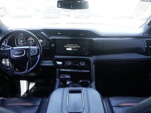 Used 2022 GMC Sierra 1500 AT4 w/ AT4 Preferred Package AWD/4WD image 29