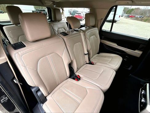 Used 2023 Ford Expedition Max Limited image 20