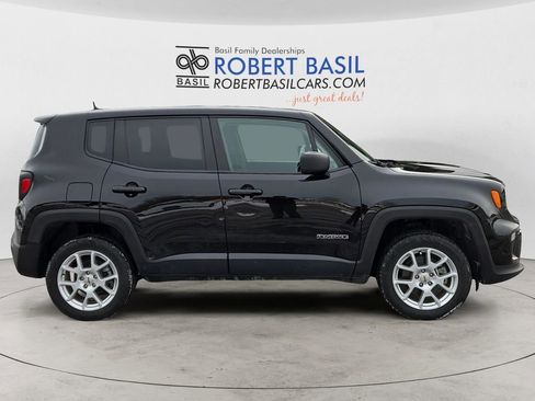 Used 2023 Jeep Renegade Latitude image 6