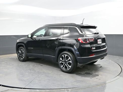 Used 2022 Jeep Compass Limited AWD/4WD image 7