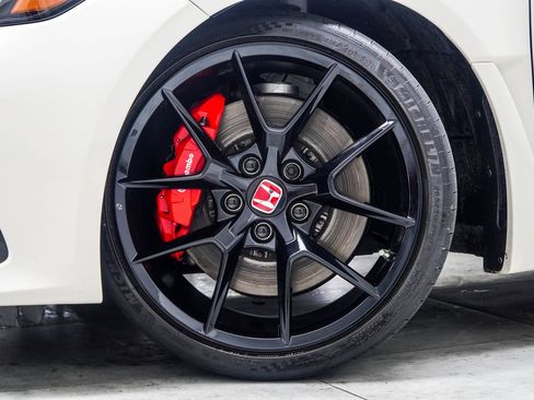 Used 2023 Honda Civic Type R image 3