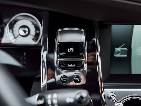 Used 2014 Rolls-Royce Wraith image 59