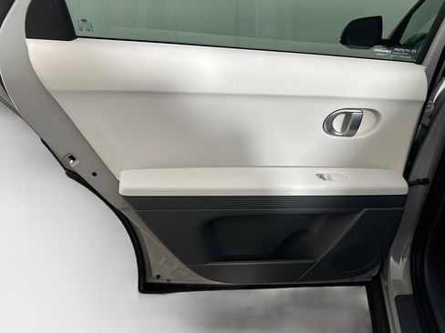 Used 2024 Hyundai Ioniq 5 SEL image 26