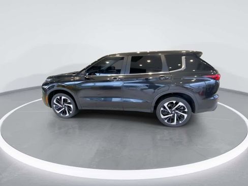 Used 2022 Mitsubishi Outlander ES image 5