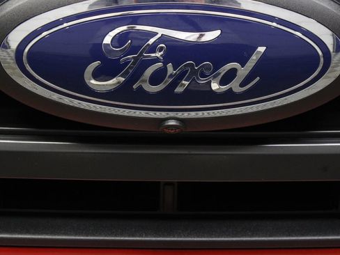 Used 2023 Ford F150 Lariat w/ Equipment Group 502A High AWD/4WD image 59