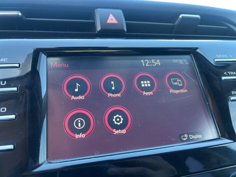 Used 2019 Toyota Camry LE image 27